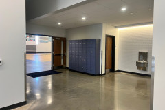 Entrance-to-the-gym_02.2023